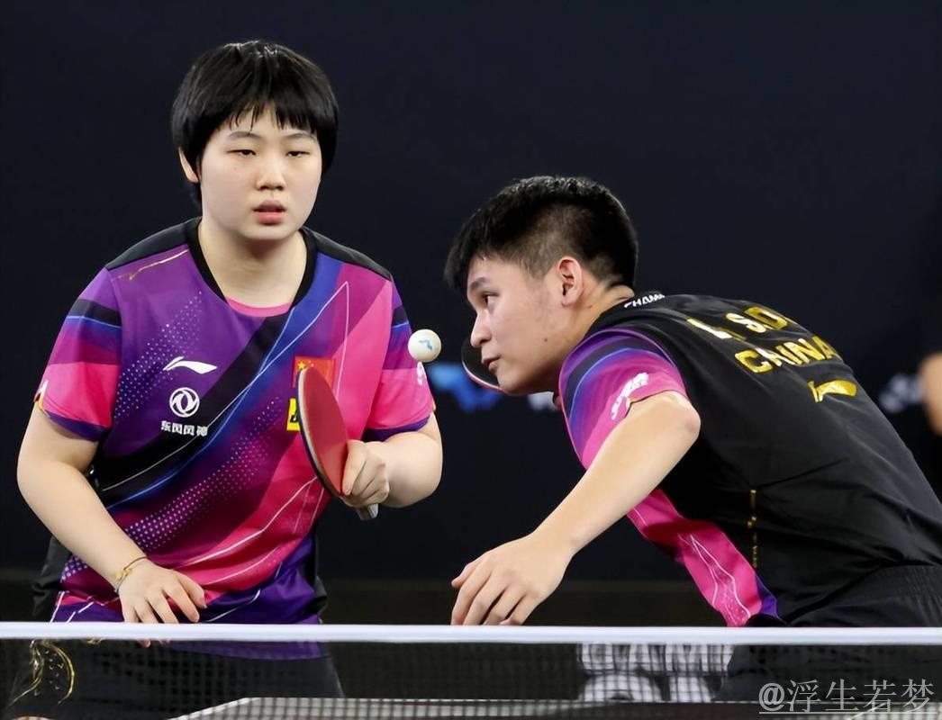 国乒护台太强！蒯曼顶住申裕斌爆冲，林诗栋致命反杀，握拳庆祝